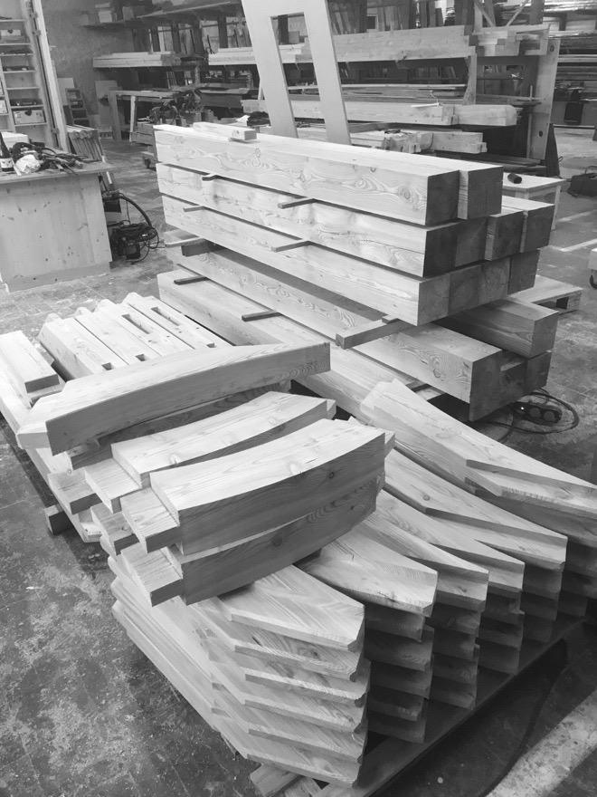 Aperçu des pièces en bois réalisées au sein de l'Atelier Lignum pour la reconstruction d'un rucher